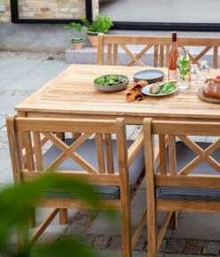 Cinas Gartenbank Rosenborg -Gardena Store 2012086 WE MO 002 Gartenbank2Sitzer